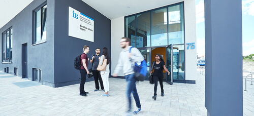 Eingang zur IB Beruflichen Schulen Asperg